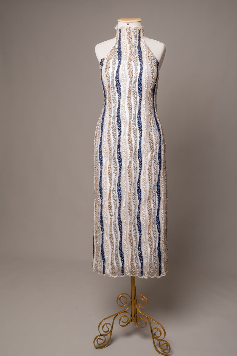 Vestido Mido Frente Única Bordado