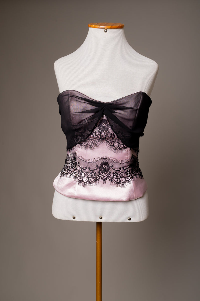 Corset Rosa com Aplicações em Renda Chantilly
